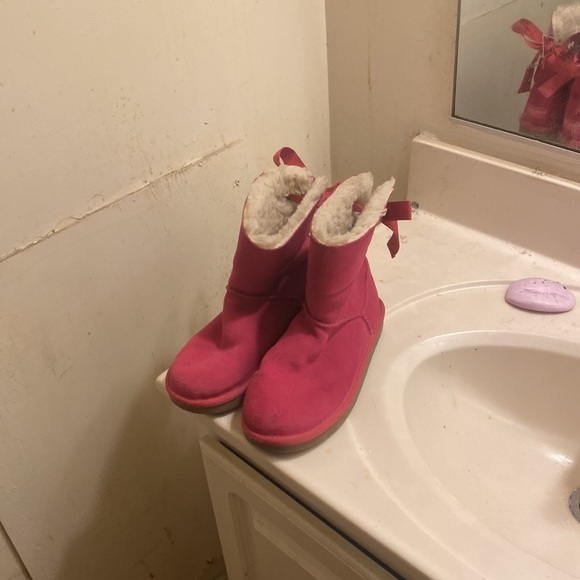 Uggs pink kookaburra boots size 3 maybe kids not sure new beautiful - Picture 3 of 16